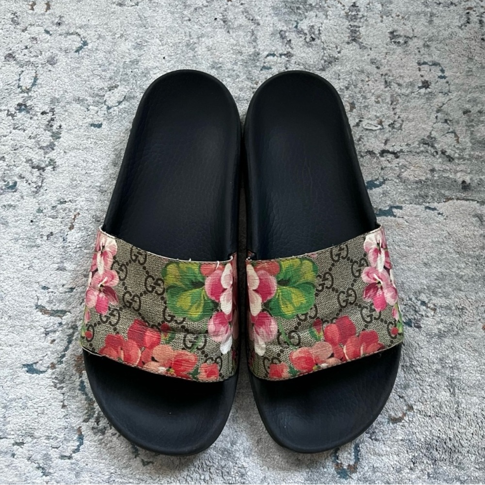 Gucci Bloom Supreme Floral Slides